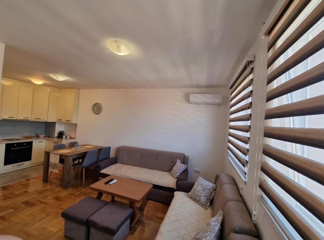 Apartman Moskva Bijeljina Apartamento Exterior foto