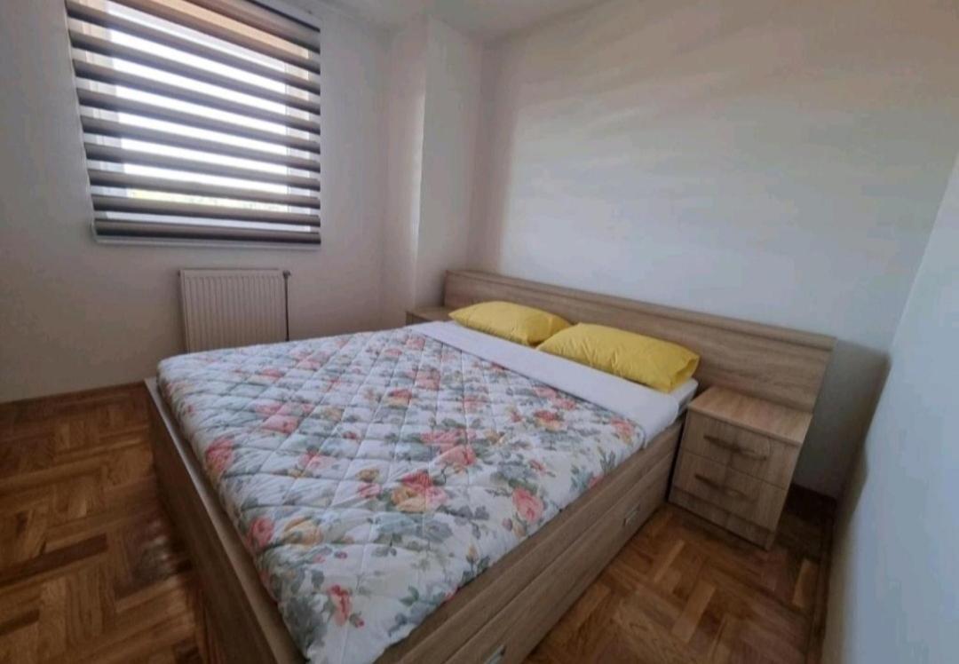 Apartman Moskva Bijeljina Apartamento Exterior foto